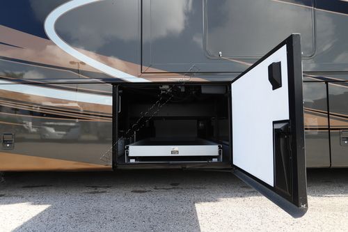 2012 Newmar Essex 4544