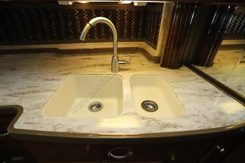 2012 Newmar Essex 4544