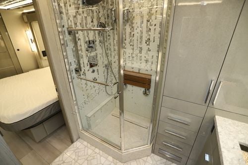 2023 Newmar King Aire 4596
