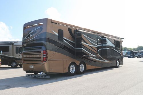 2012 Newmar Essex 4544