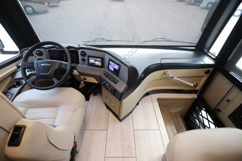 2022 Tiffin Motor Homes Allegro Red 33AA