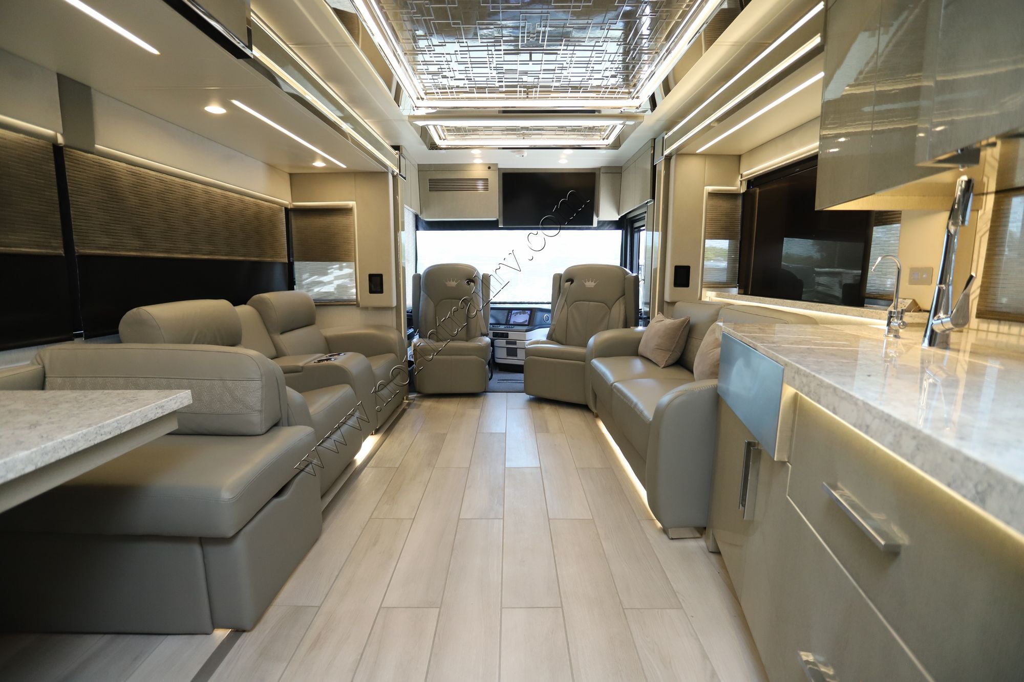 Used 2023 Newmar King Aire 4596 Class A  For Sale