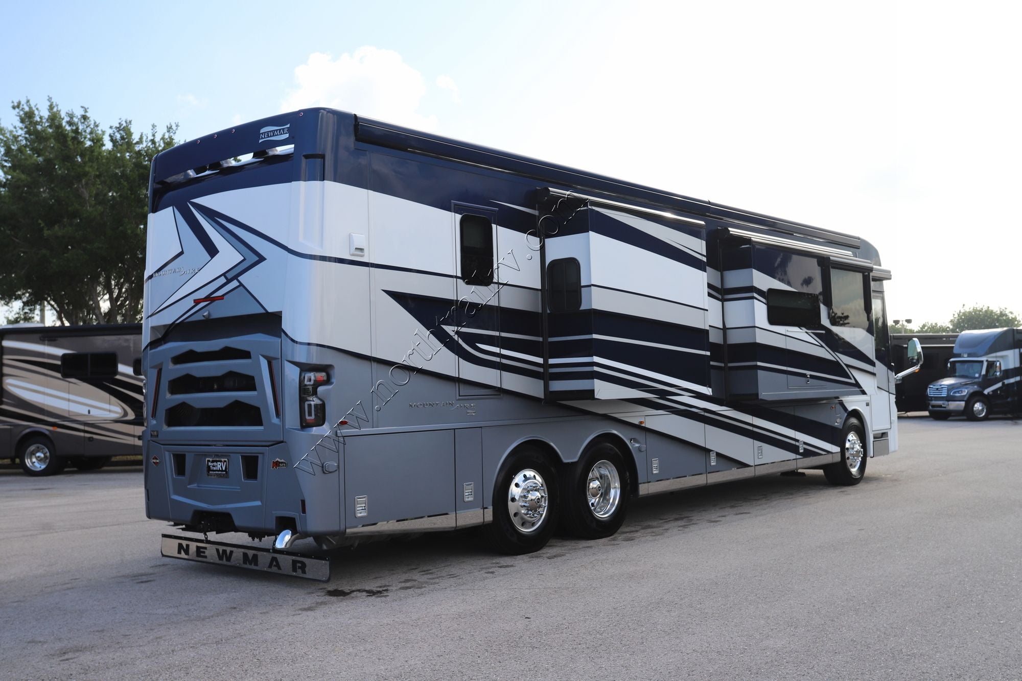 Used 2025 Newmar Mountain Aire 4118 Class A  For Sale