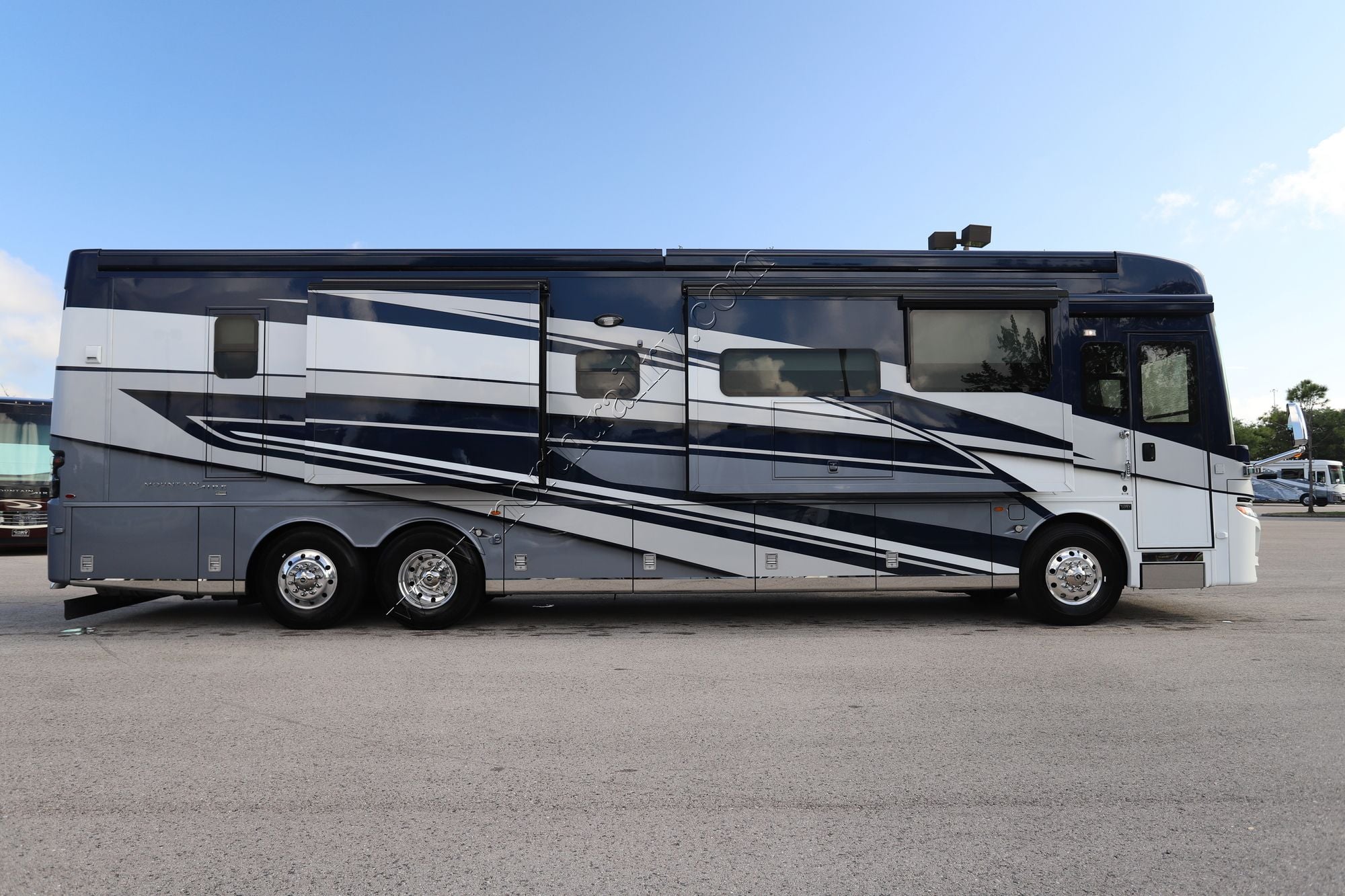 Used 2025 Newmar Mountain Aire 4118 Class A  For Sale
