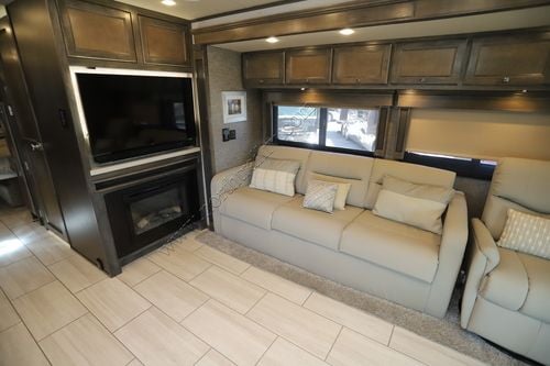 2022 Tiffin Motor Homes Allegro Red 33AA