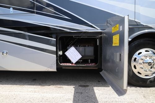 2022 Tiffin Motor Homes Allegro Red 33AA