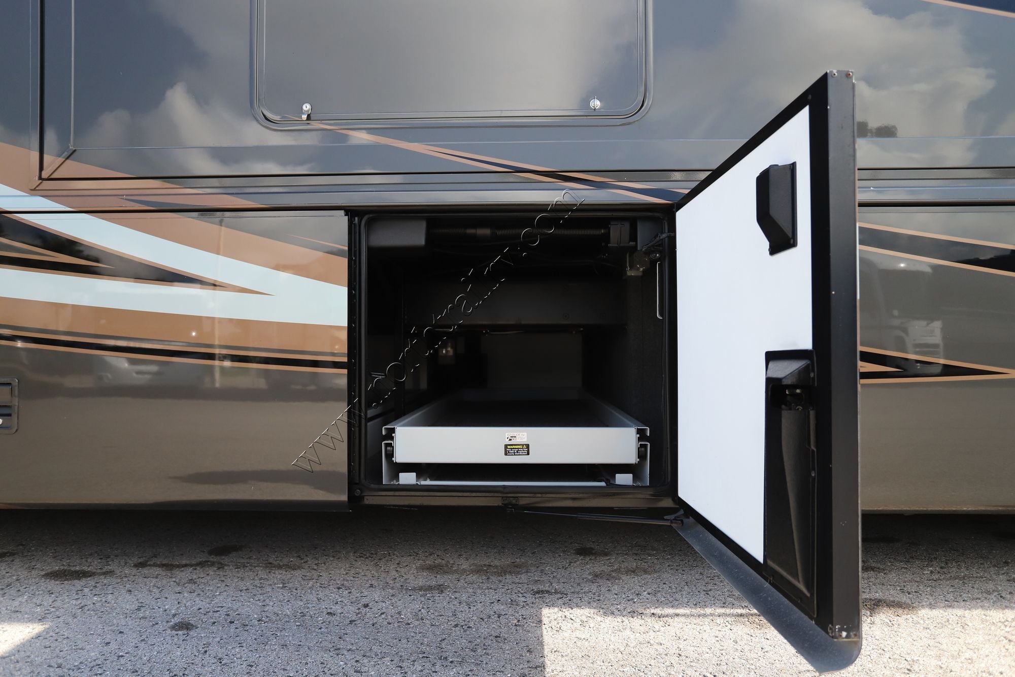 Used 2012 Newmar Essex 4544 Class A  For Sale