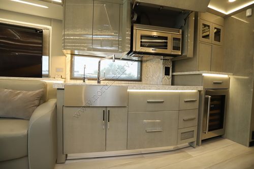 2023 Newmar King Aire 4596