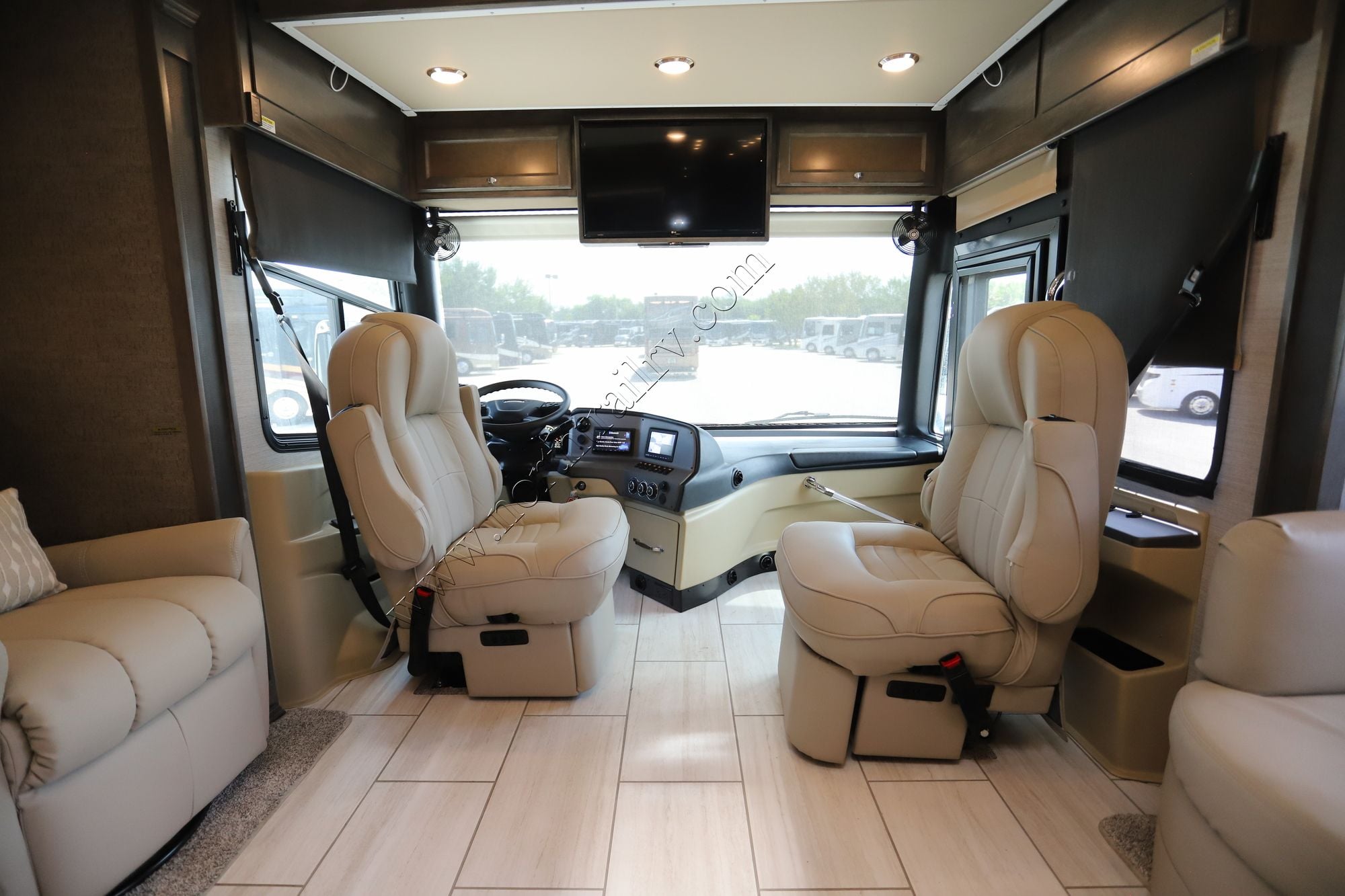 Used 2022 Tiffin Motor Homes Allegro Red 33AA Class A  For Sale