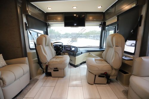 2022 Tiffin Motor Homes Allegro Red 33AA