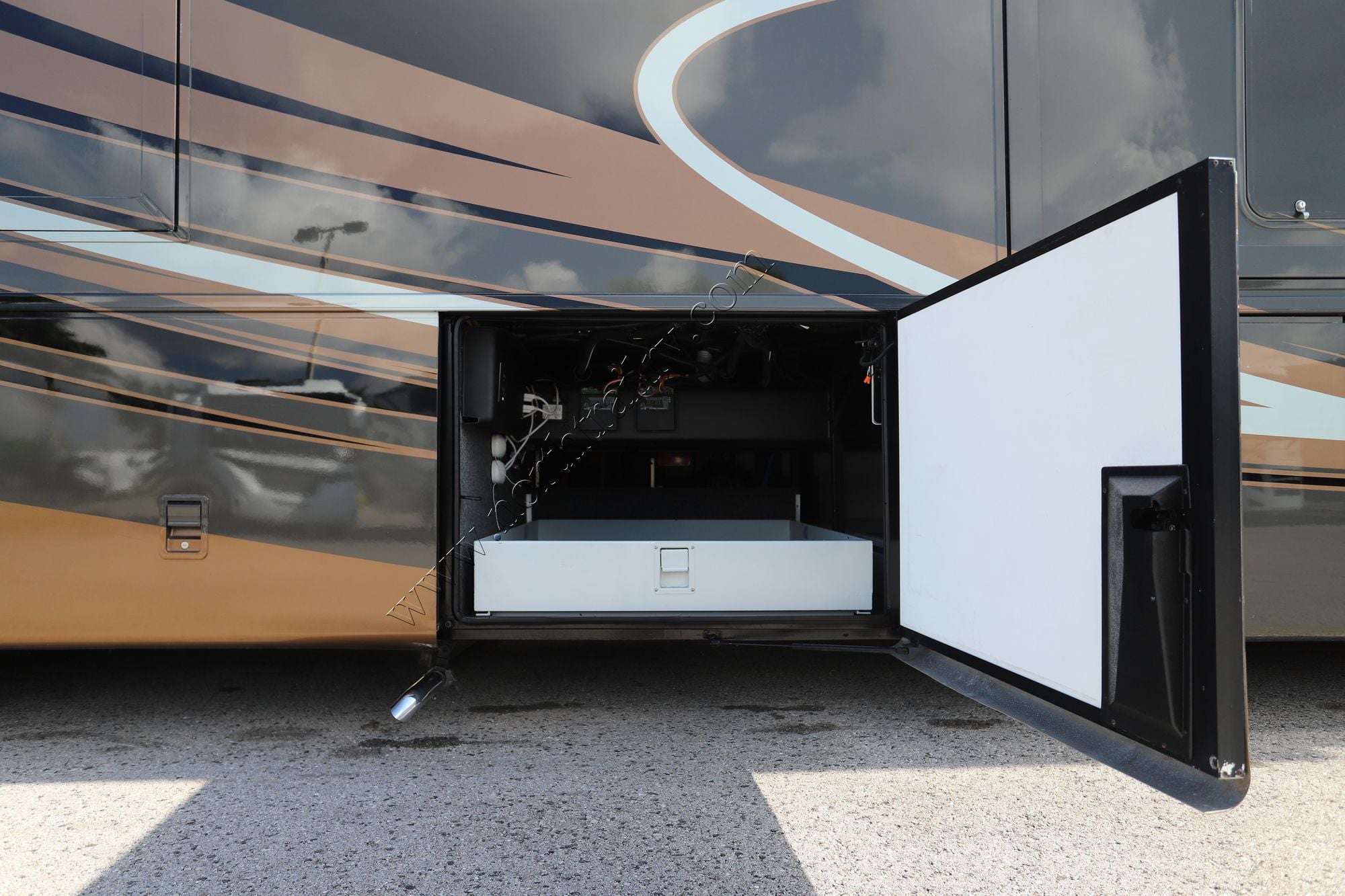 Used 2012 Newmar Essex 4544 Class A  For Sale