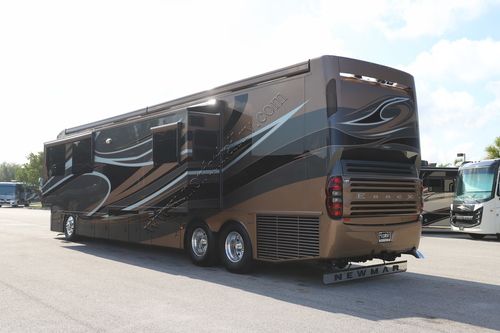2012 Newmar Essex 4544