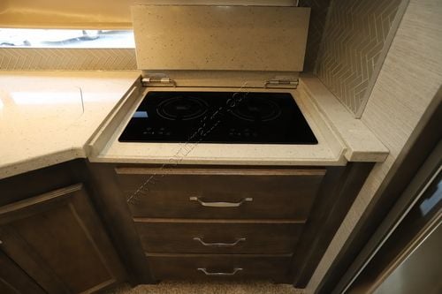 2022 Tiffin Motor Homes Allegro Red 33AA
