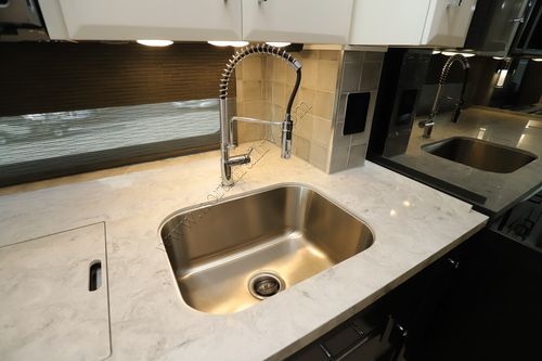 2025 Newmar Mountain Aire 4118