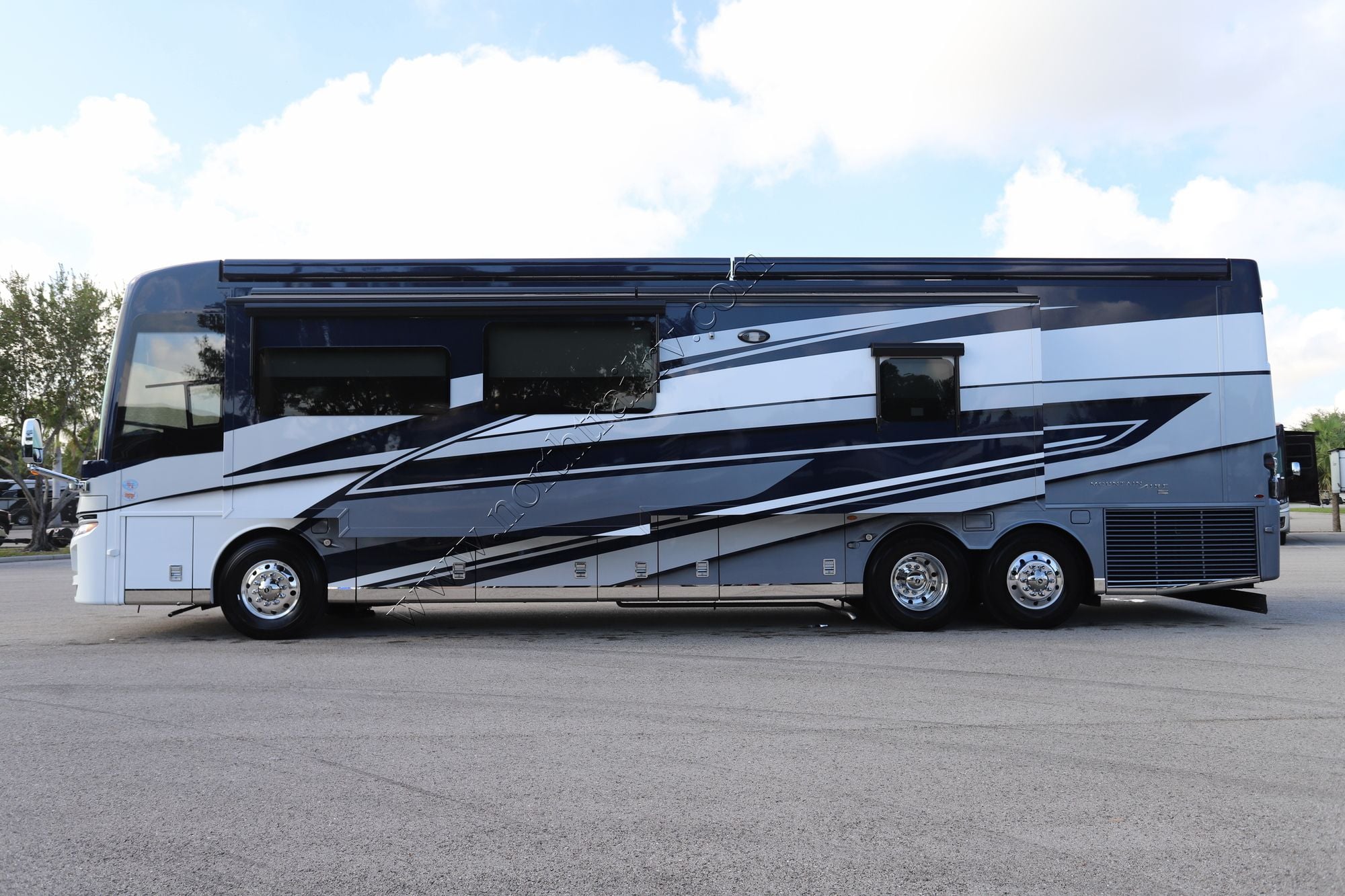 Used 2025 Newmar Mountain Aire 4118 Class A  For Sale