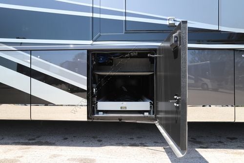 2023 Newmar King Aire 4596