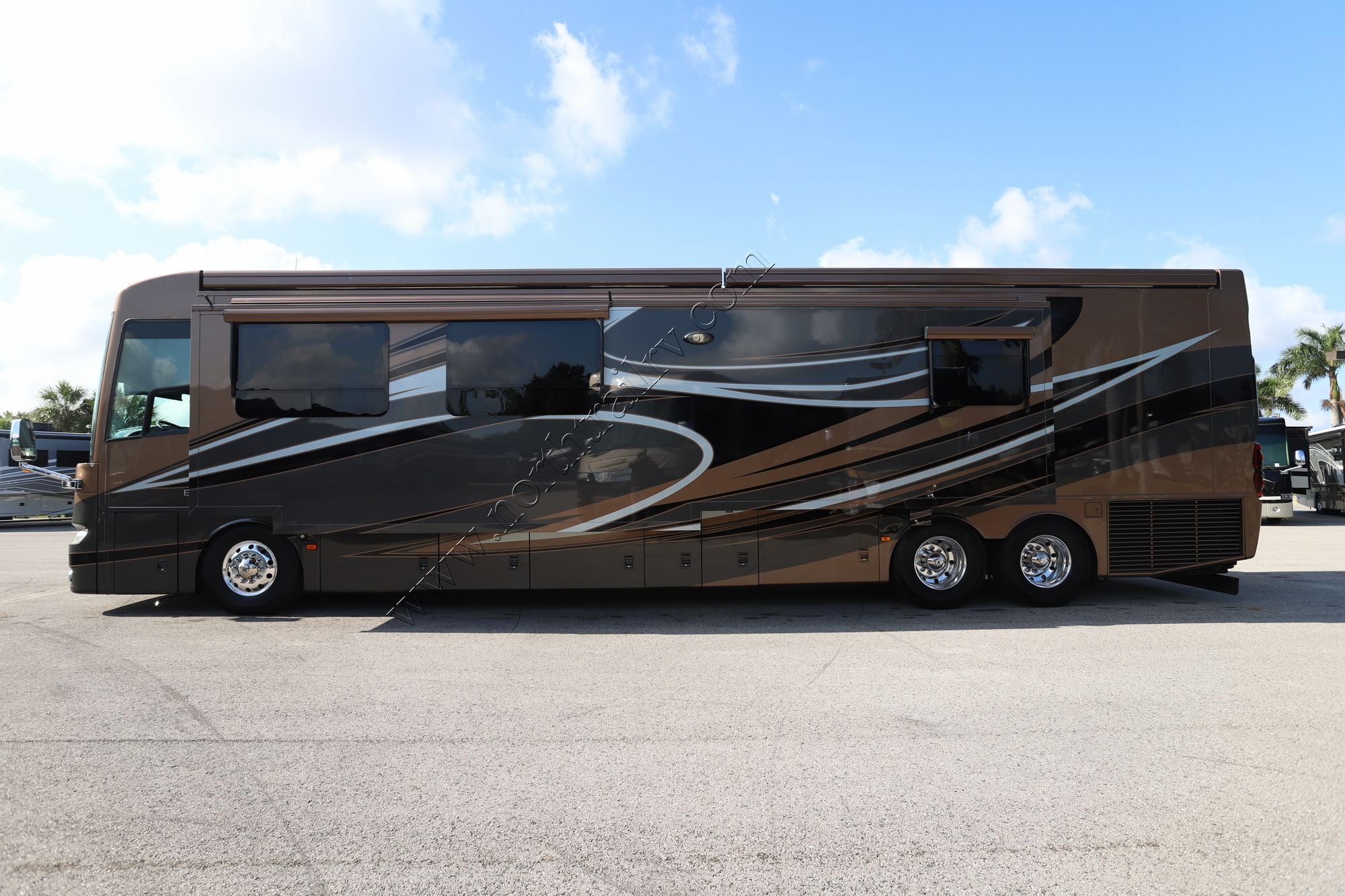 Used 2012 Newmar Essex 4544 Class A  For Sale