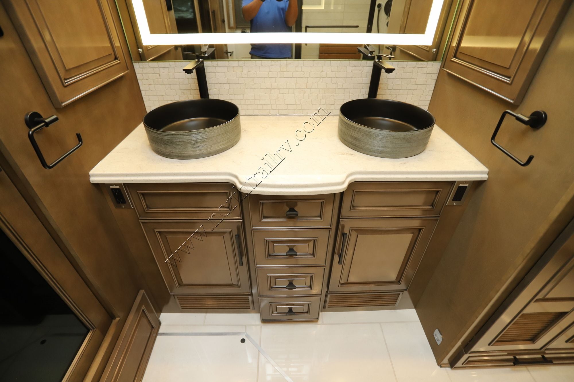 New 2026 Newmar London Aire 4551 Class A  For Sale