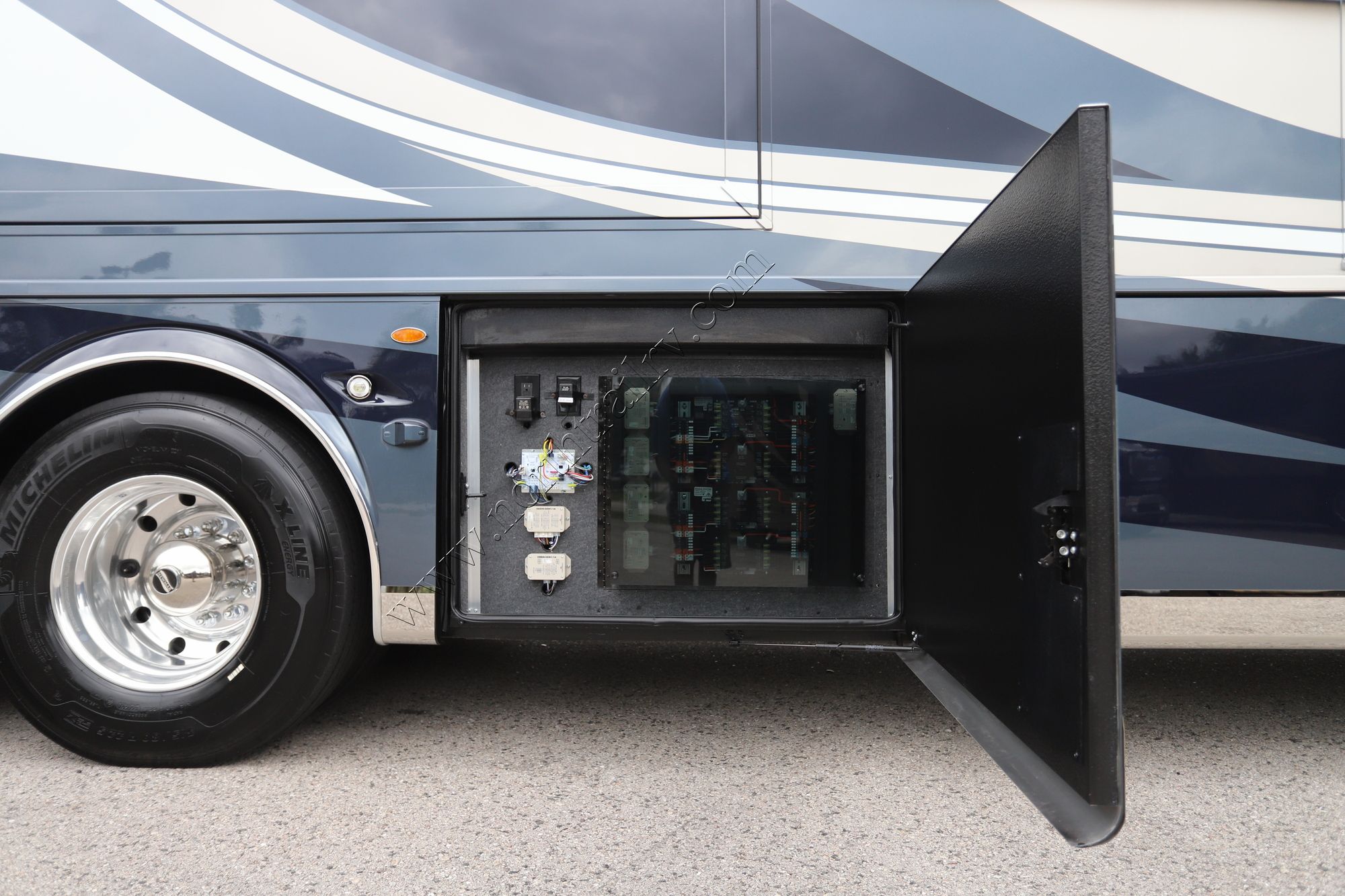 New 2026 Newmar London Aire 4551 Class A  For Sale