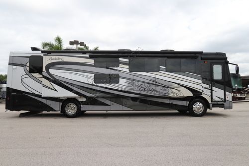 2022 Forest River Berkshire Xl 40C