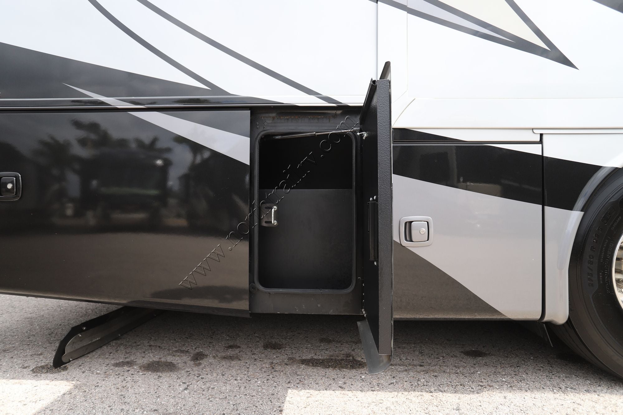 Used 2022 Forest River Berkshire Xl 40C Class A  For Sale