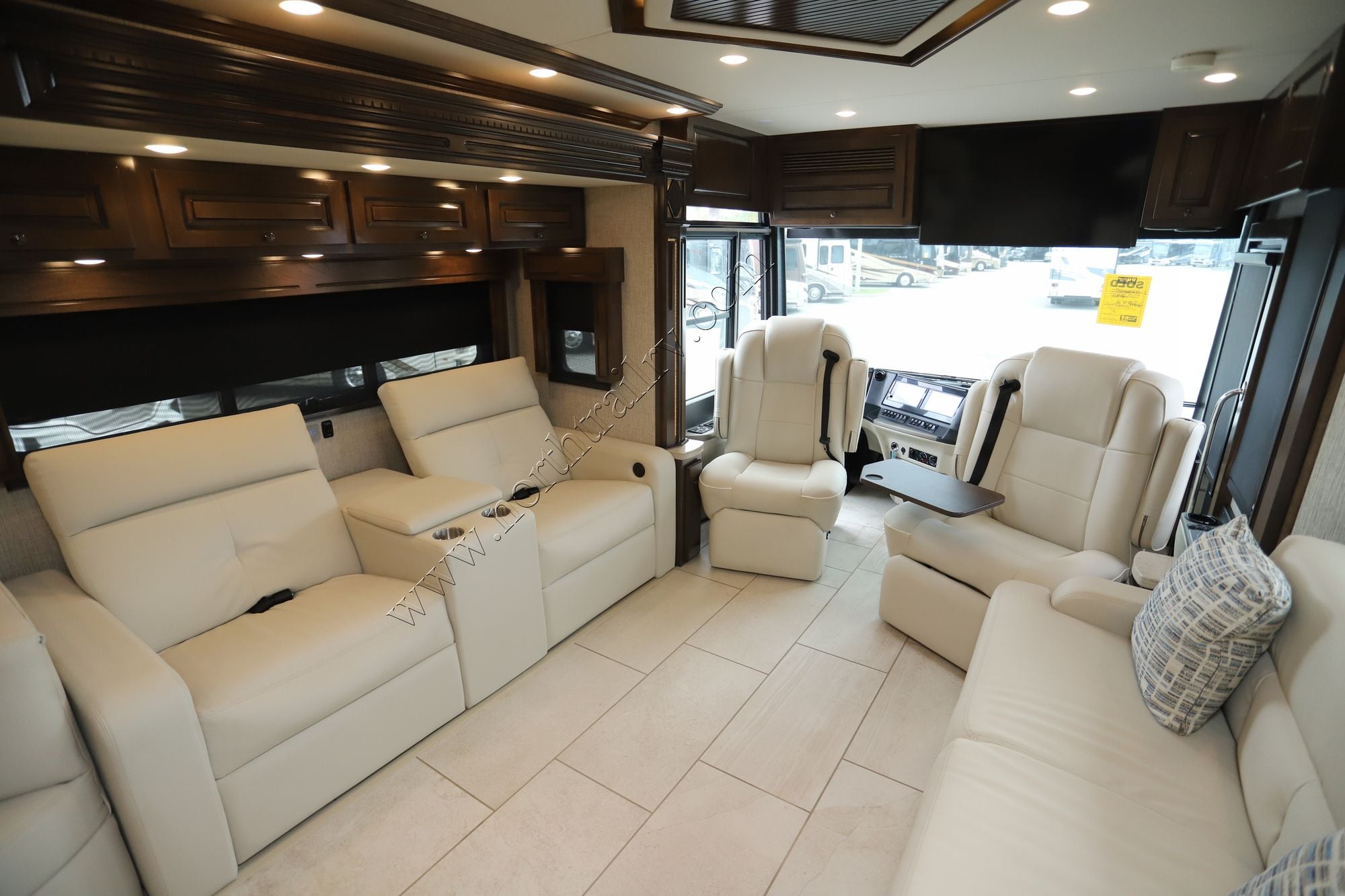 Used 2022 Newmar Dutch Star 4081 Class A  For Sale