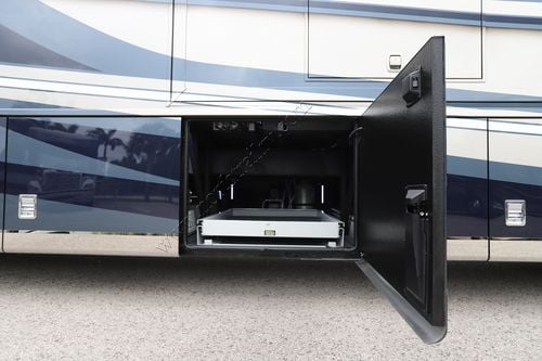 2026 Newmar London Aire 4551