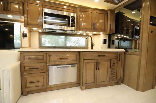 2026 Newmar London Aire 4551
