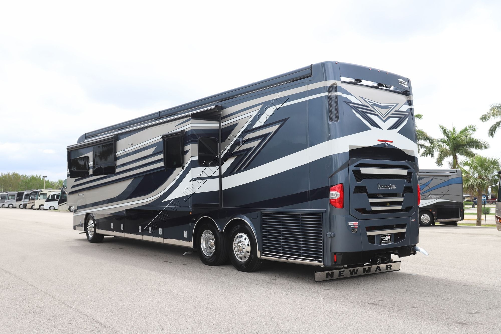 New 2026 Newmar London Aire 4551 Class A  For Sale