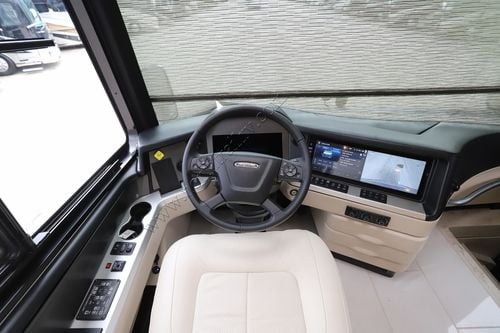 2026 Newmar London Aire 4551