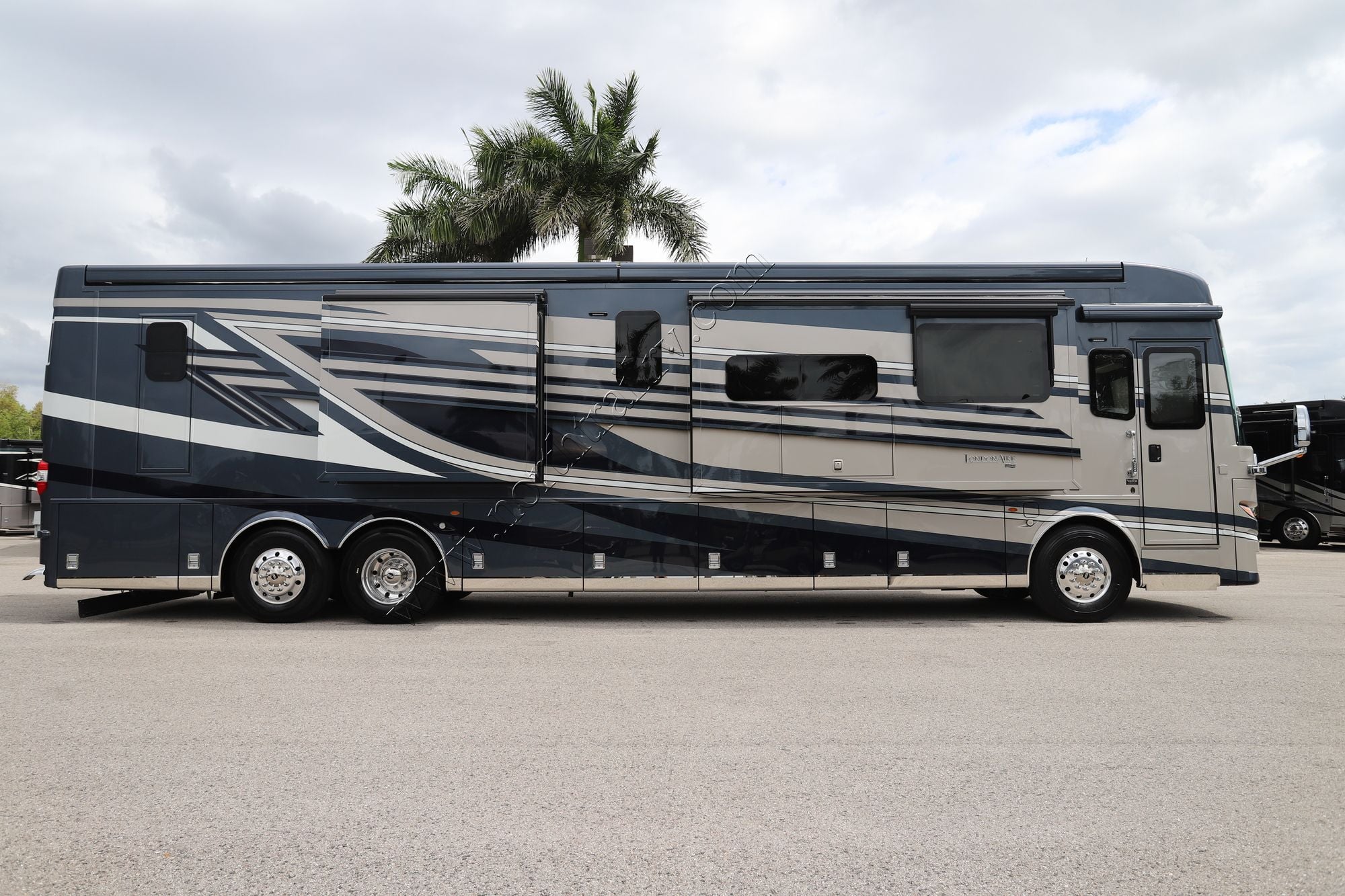 New 2026 Newmar London Aire 4551 Class A  For Sale