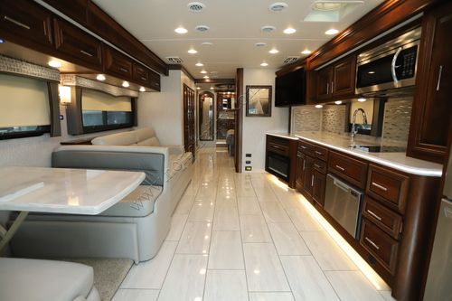2022 Forest River Berkshire Xl 40C
