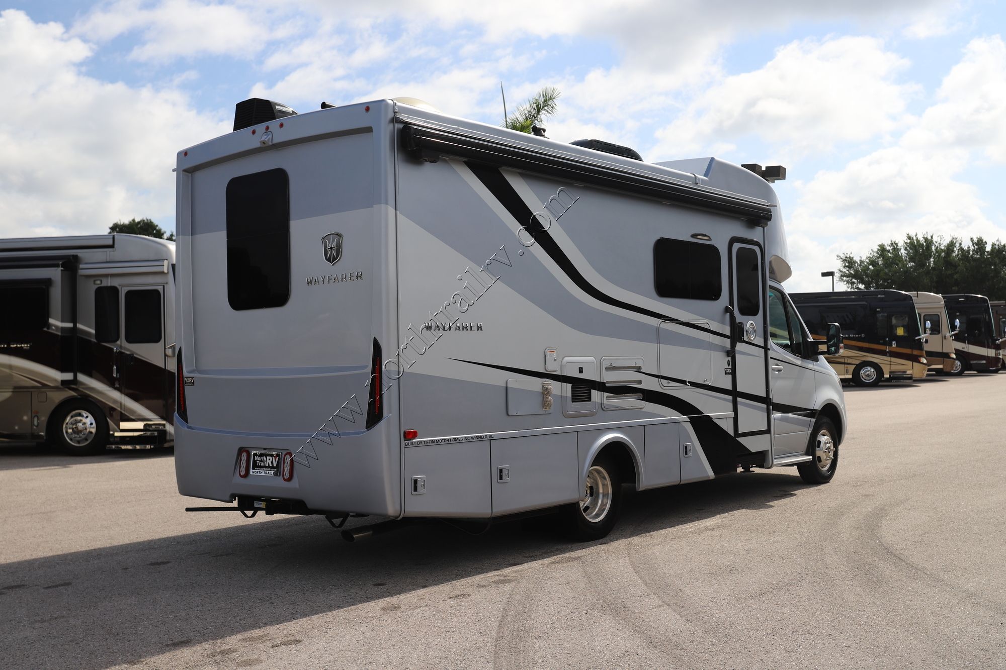 Used 2021 Tiffin Motor Homes Wayfarer 25RW Class C  For Sale