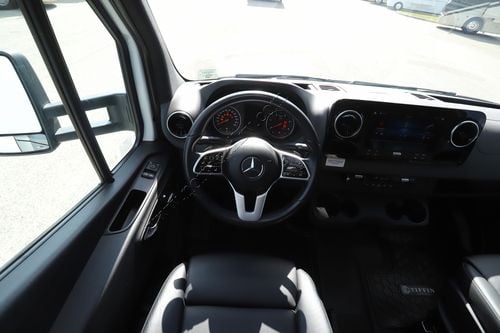 2021 Tiffin Motor Homes Wayfarer 25RW Class C