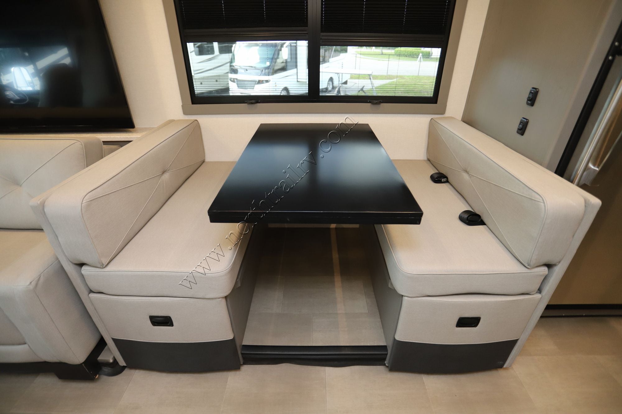 Used 2025 Coachmen Sportscoach 411TS Class A  For Sale