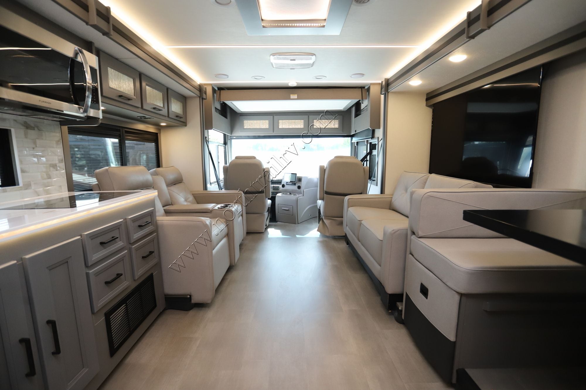 Used 2025 Coachmen Sportscoach 411TS Class A  For Sale