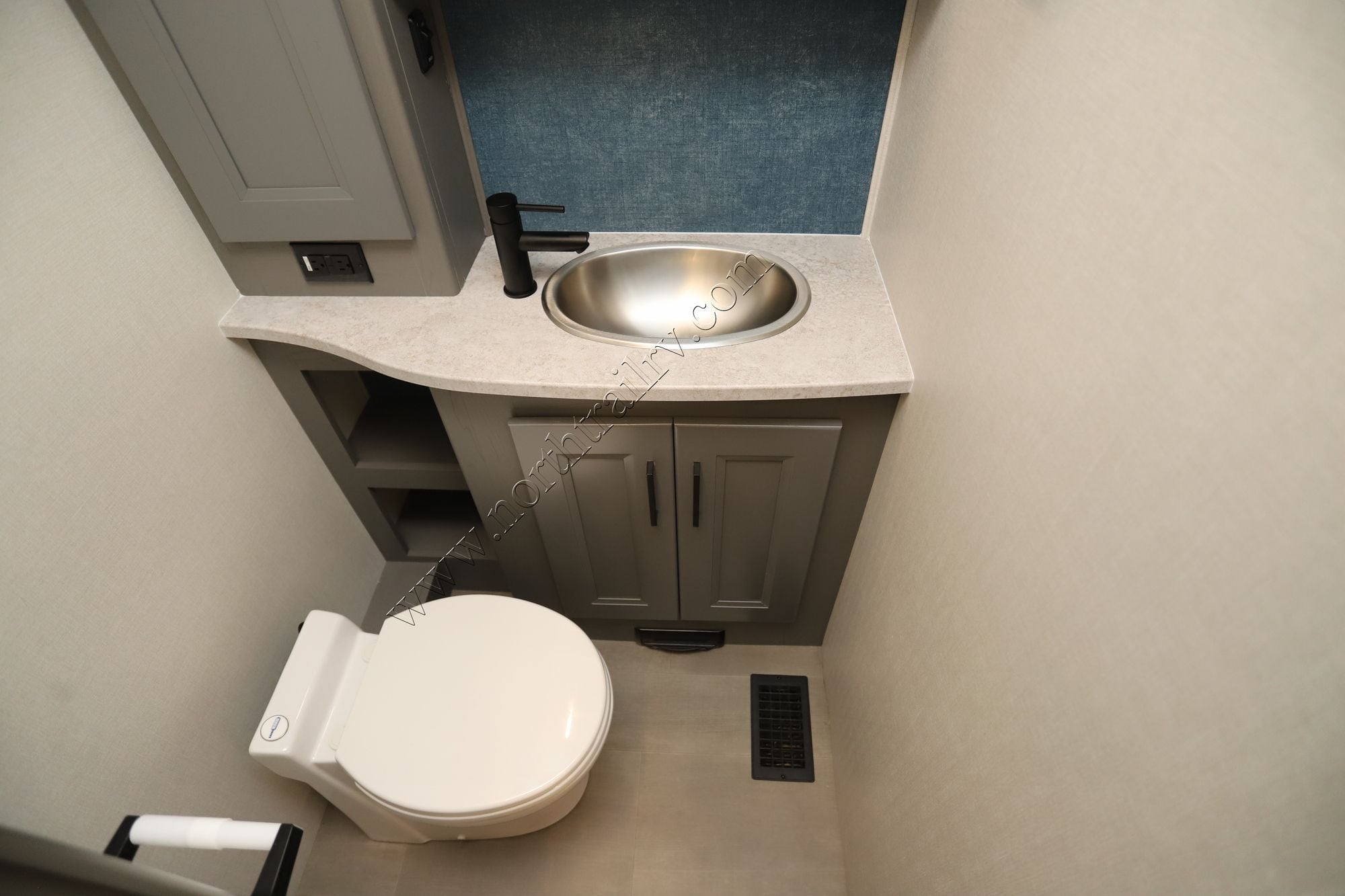 Used 2025 Coachmen Sportscoach 411TS Class A  For Sale