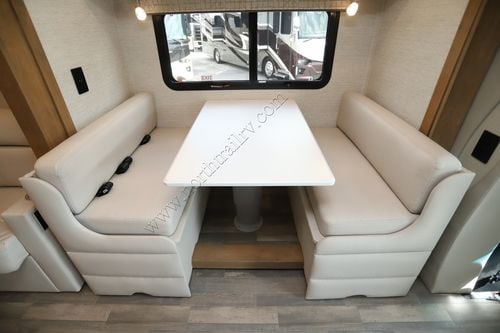 2021 Tiffin Motor Homes Wayfarer 25RW Class C