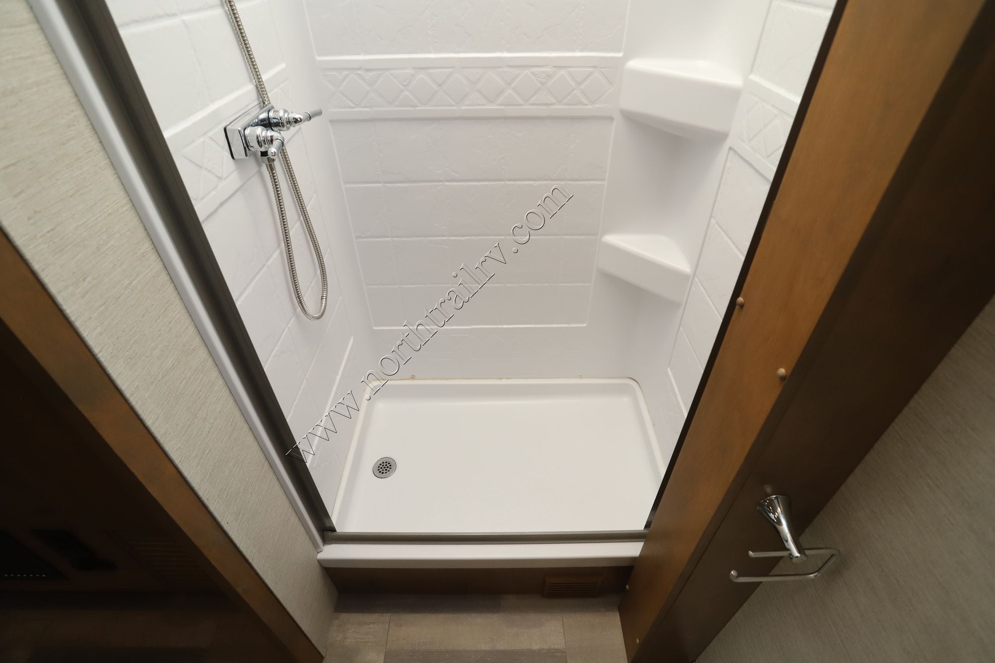 Used 2021 Tiffin Motor Homes Wayfarer 25RW Class C  For Sale