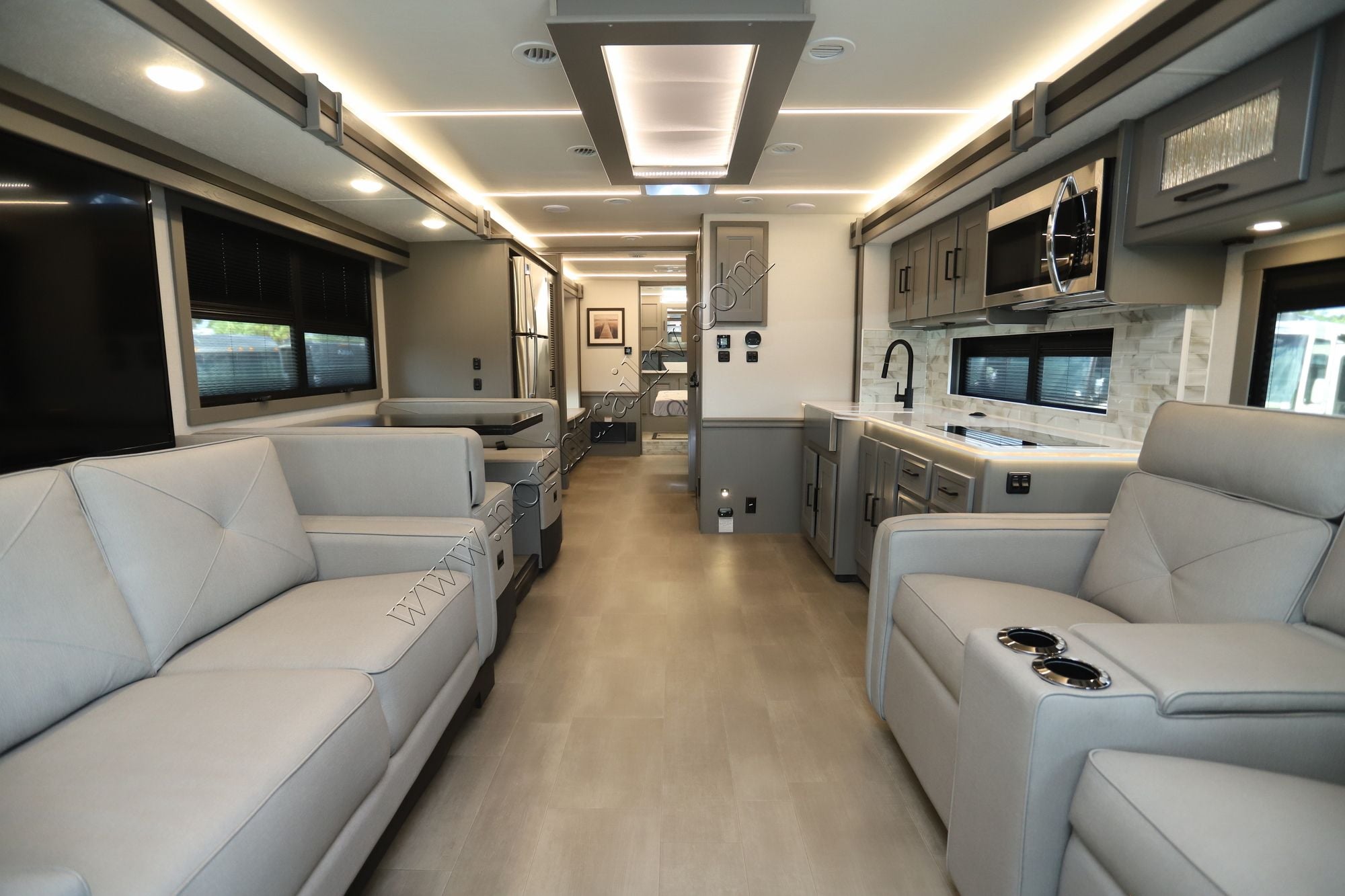 Used 2025 Coachmen Sportscoach 411TS Class A  For Sale