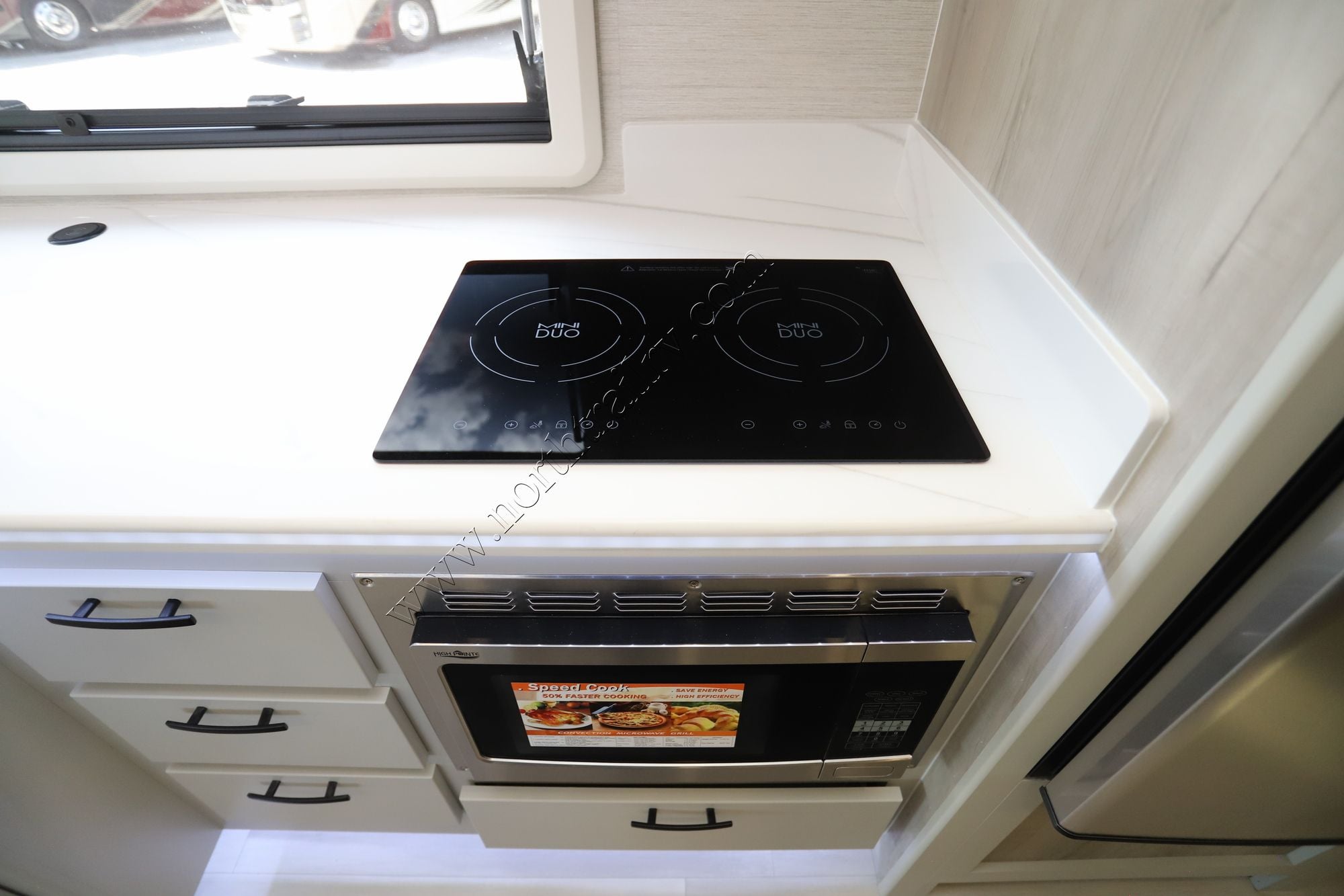 New 2026 Dynamax Isata 3 24SSSF Class C  For Sale