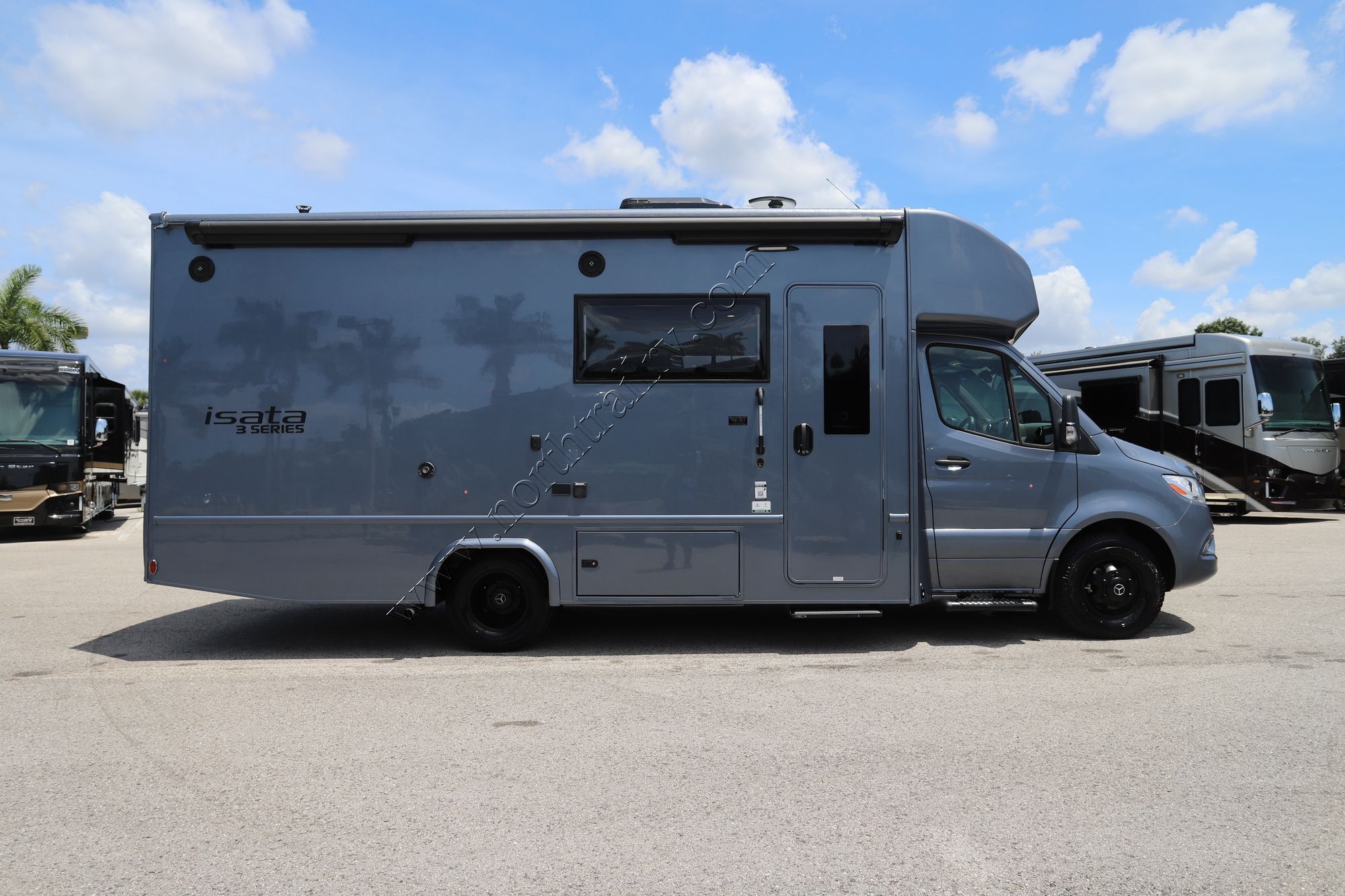 New 2026 Dynamax Isata 3 24SSSF Class C  For Sale