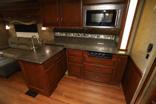 2015 Newmar Canyon Star 3914 Class A