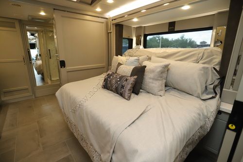 2026 Tiffin Motor Homes Allegro Bus 40IP