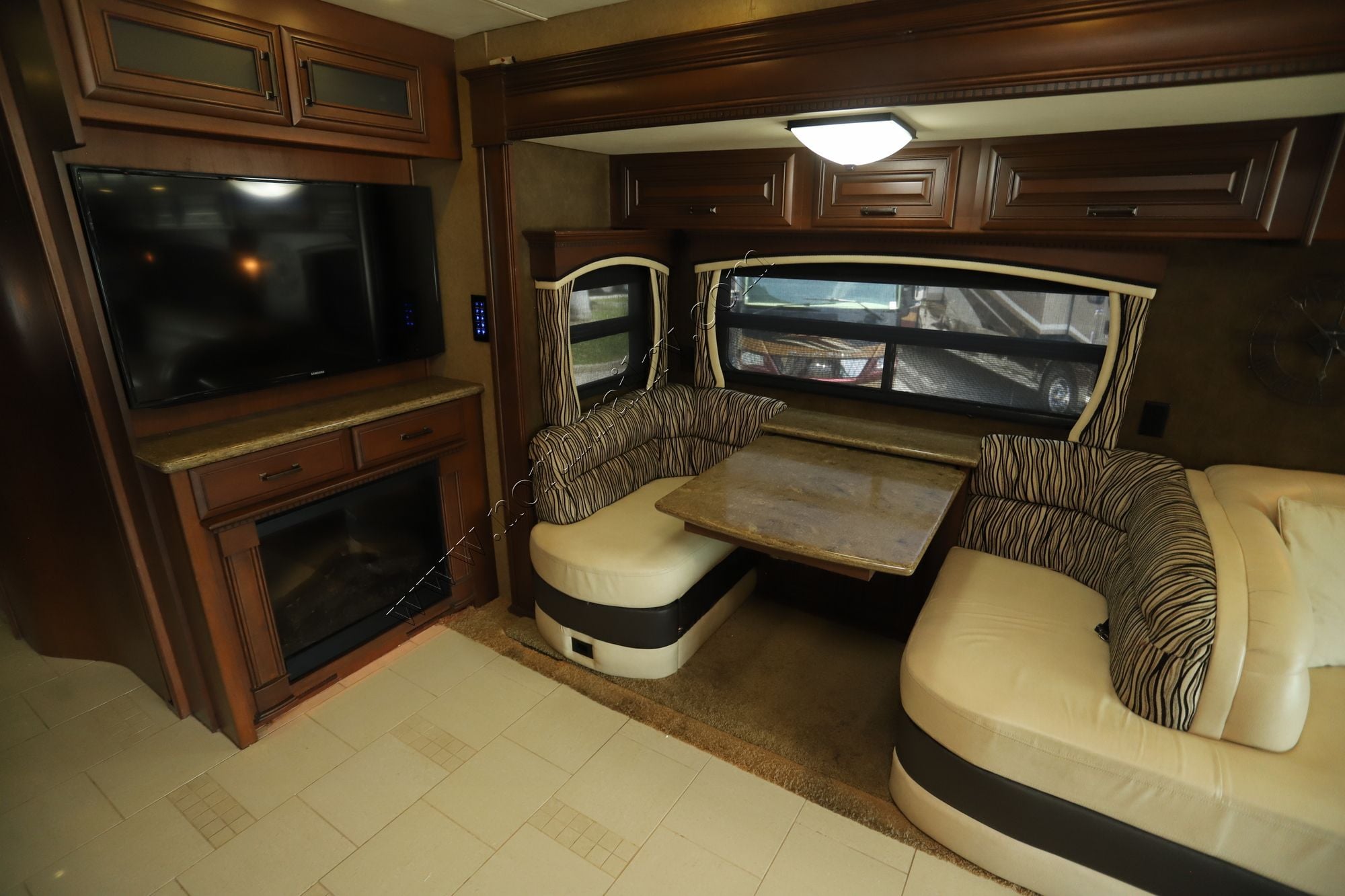 Used 2013 Entegra Aspire 42DLQ Class A  For Sale