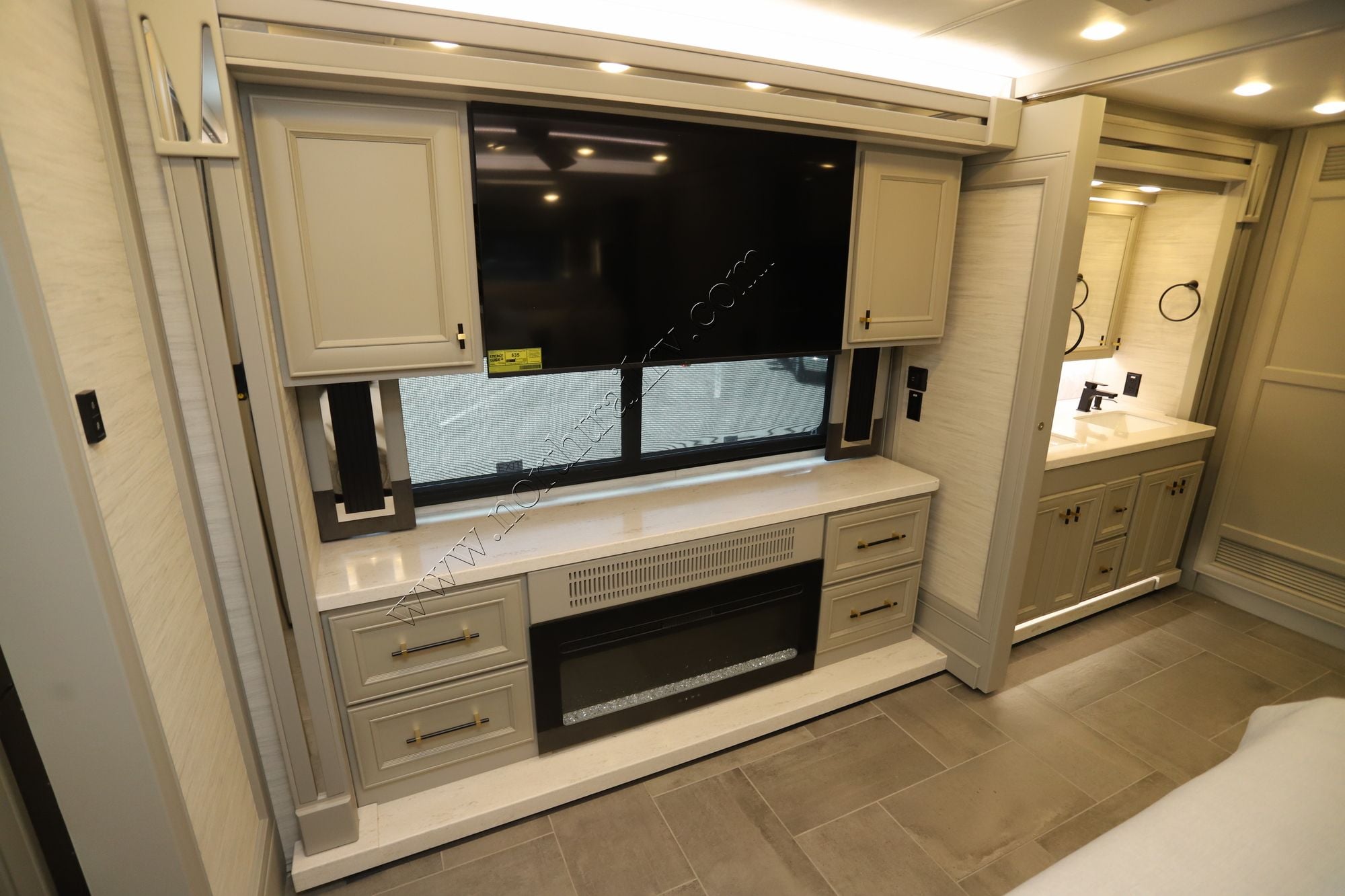 New 2026 Tiffin Motor Homes Allegro Bus 40IP Class A  For Sale