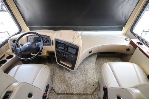 2015 Newmar Canyon Star 3914 Class A