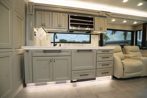 2026 Tiffin Motor Homes Allegro Bus 40IP