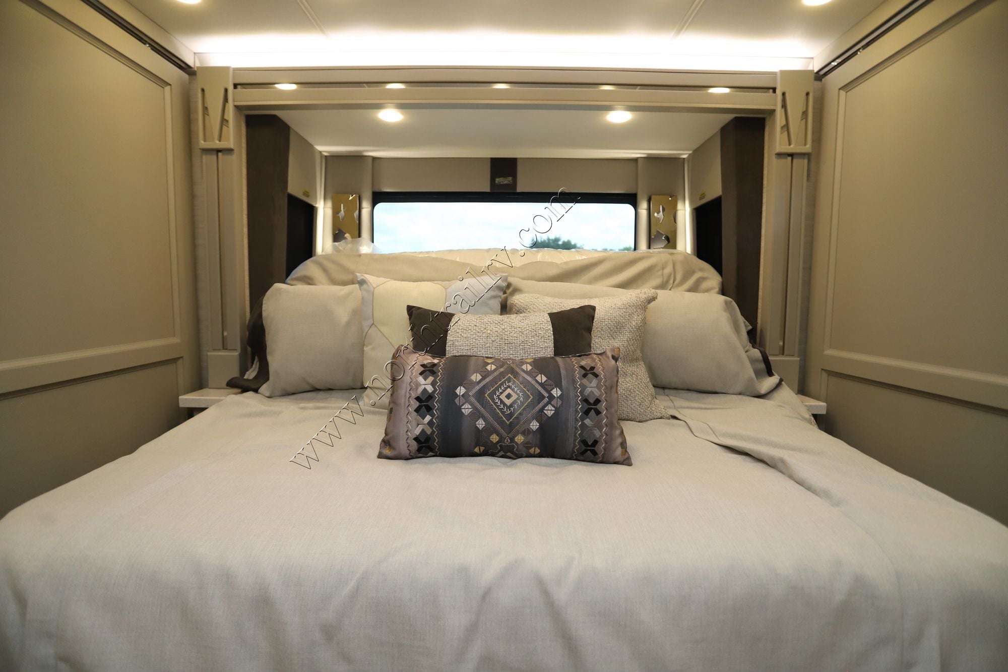 New 2026 Tiffin Motor Homes Allegro Bus 40IP Class A  For Sale