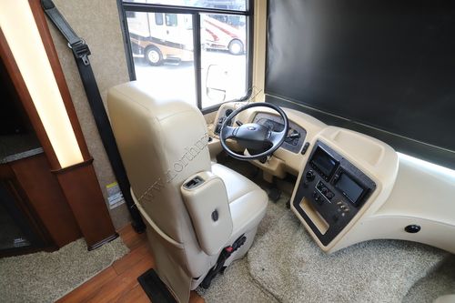 2015 Newmar Canyon Star 3914 Class A